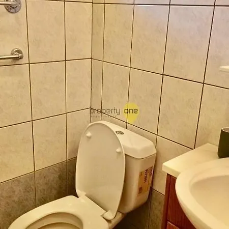 Family Friendly House In Pervolia Сasa de vacaciones